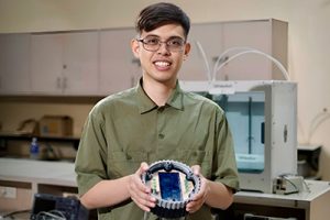 DLSU grad wins James Dyson Award-thumb