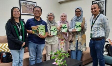 A Chance Encounter: SDRC Receives Visit from Health Experts in Malaysia