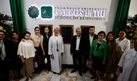 DLSU Honors the Legacy of the Tiu Family with the Unveiling of Commemorative Markers