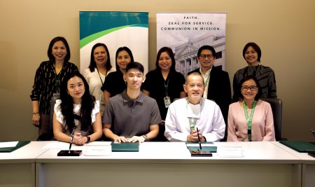DLSU Signs Deed of Donation for Julius Manalo Scholarship Grant